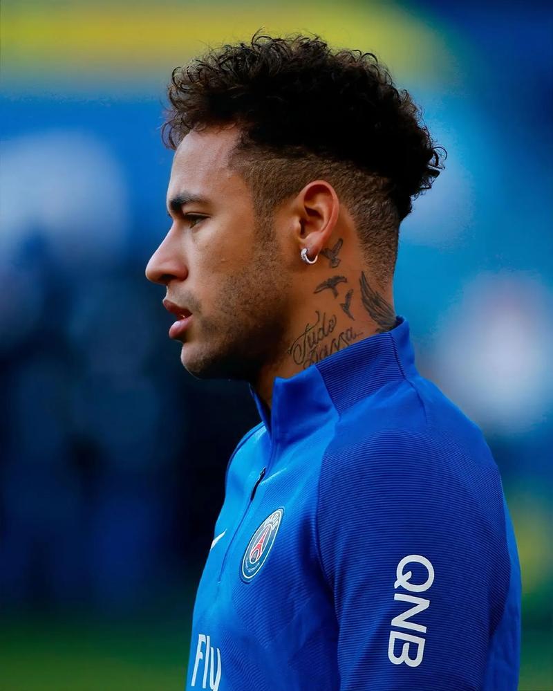 Shams：文班亚马预计将在马刺与雷霆的NBA杯半决赛复出（Shams：文班亚马有望在NBA杯半决赛马刺对雷霆一战中复出）