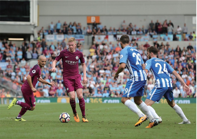 每体：巴萨仍是埃永的首选下家，皇马和曼联也在进行关注（每体：埃永首选仍为巴萨，皇马、曼联同步关注）