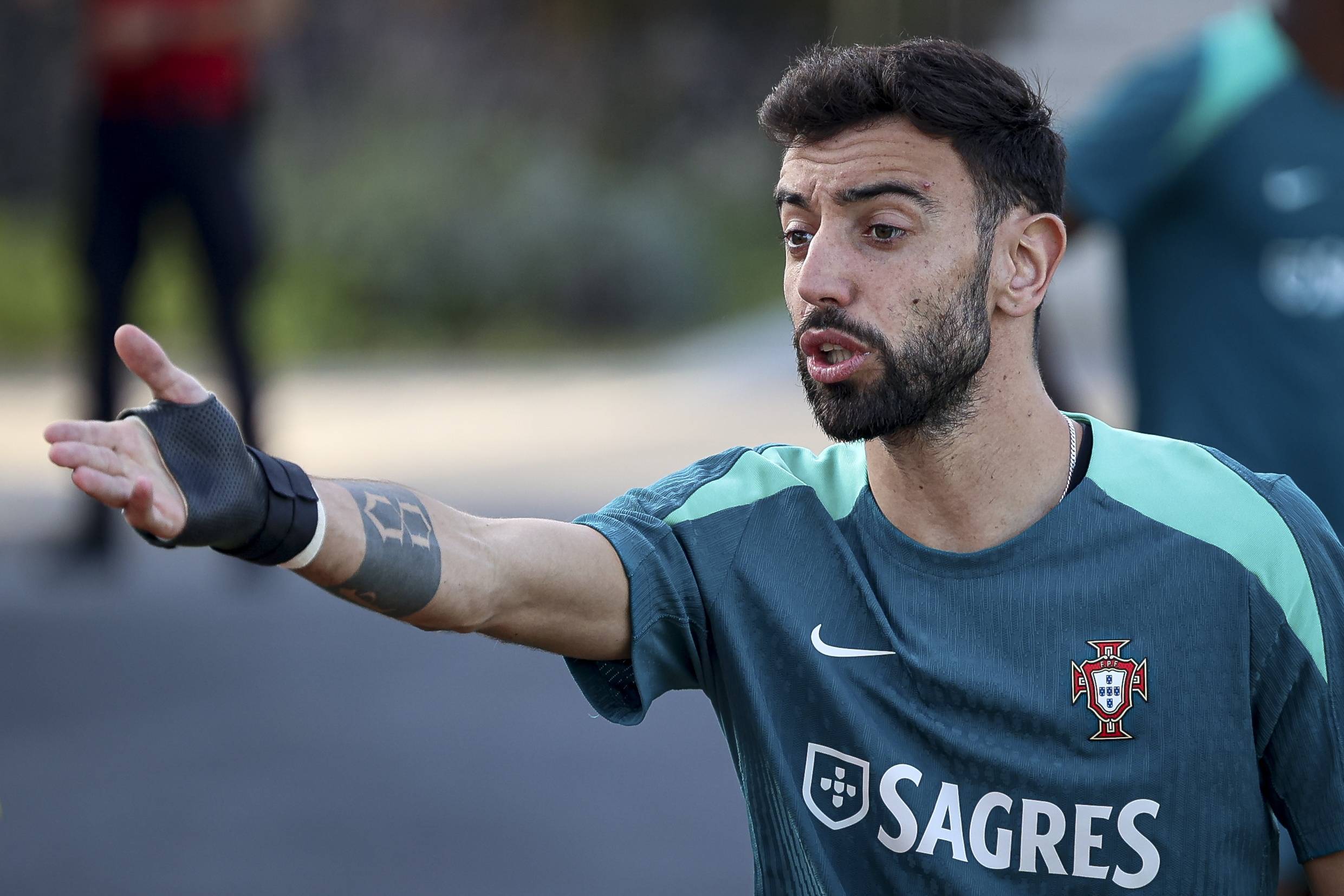 最想“偷师”队友的哪种特质？泽林斯基：姆希塔良的足球智慧（泽林斯基：最想偷师姆希塔良的足球智慧）