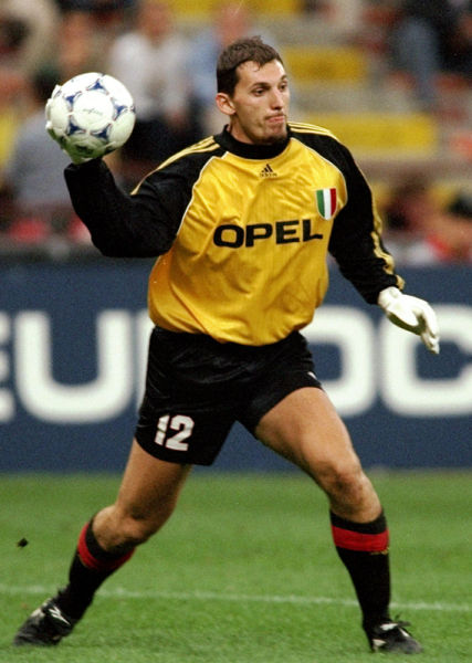 川普狂喜，乡下人乐队将在世界杯抽签仪式结束后表演《YMCA》（特朗普喜出望外：乡下人乐队将于世界杯抽签仪式落幕后献唱《YMCA）