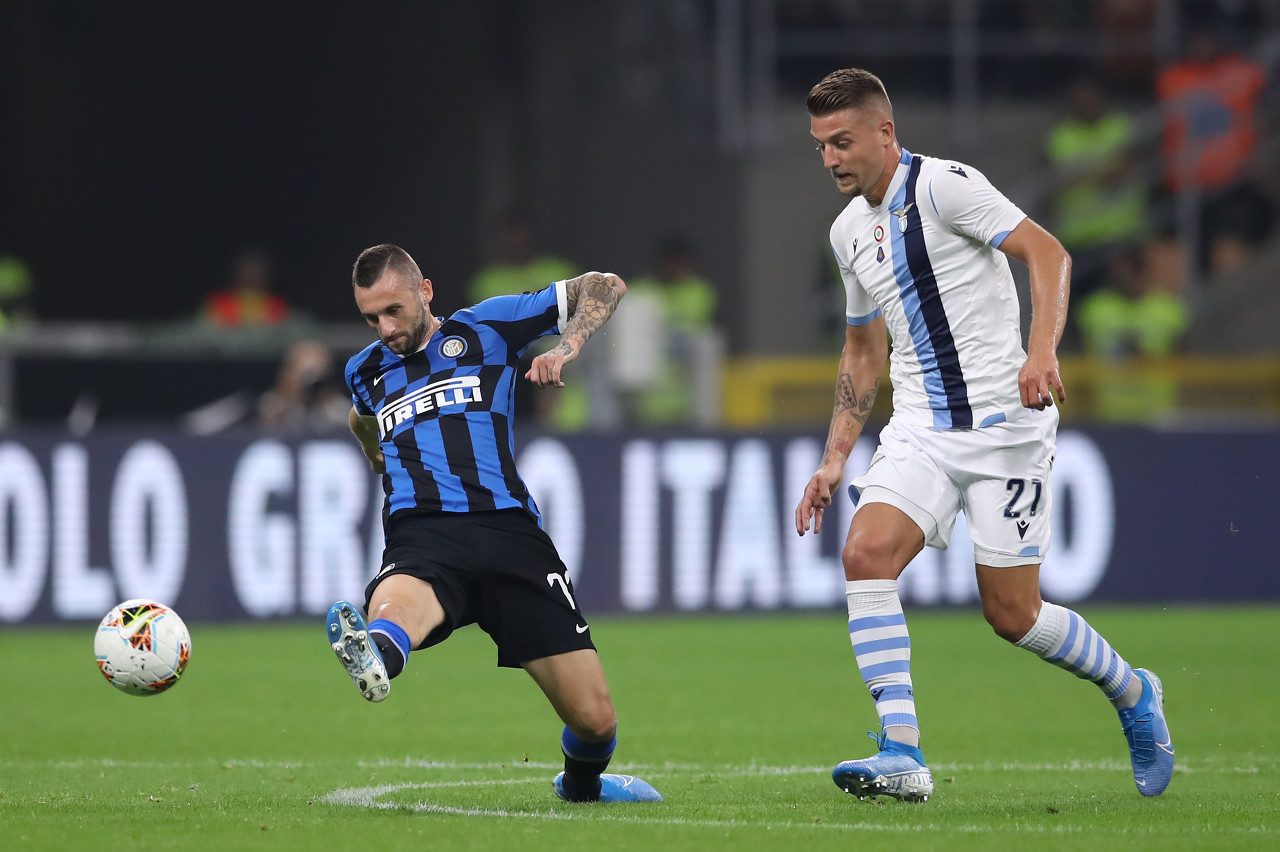 国足友谊赛战胜韩国展现新阵容（国足热身赛击败韩国，新阵容亮相）