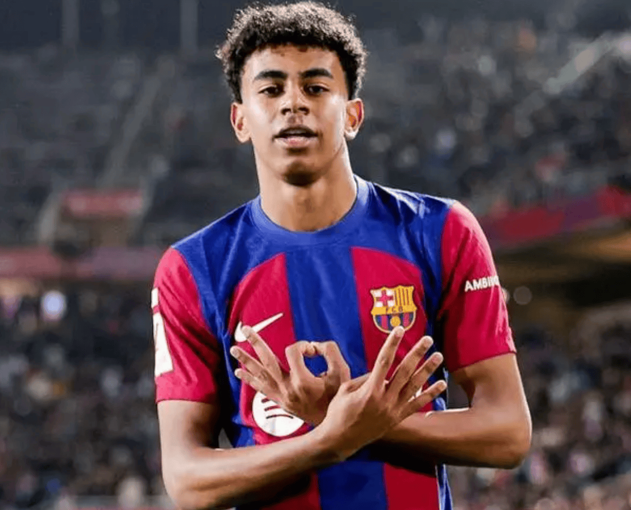 上座率低迷！韩媒：今天韩国对加纳的门票，还有4万张没售出（看台冷清？韩媒称今日韩国对阵加纳仍有4万张球票未售出）