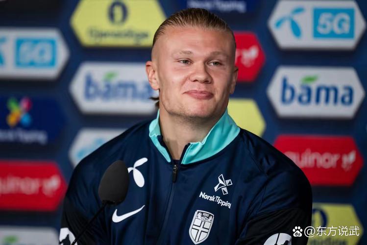 记者：若国足明年热身没惨案或大事故，邵佳一至少干到亚洲杯结束（记者：若国足明年热身赛无惨案或重大意外，邵佳一至少留任至亚洲杯结束）