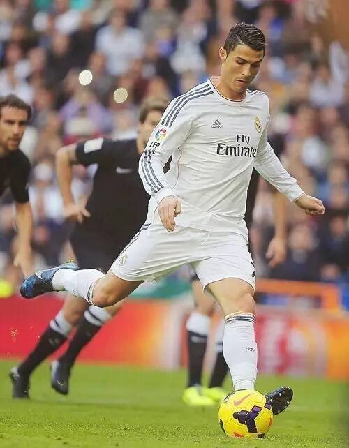 中超：北京国安3-2击败深圳队（中超：北京国安3-2力克深圳队）