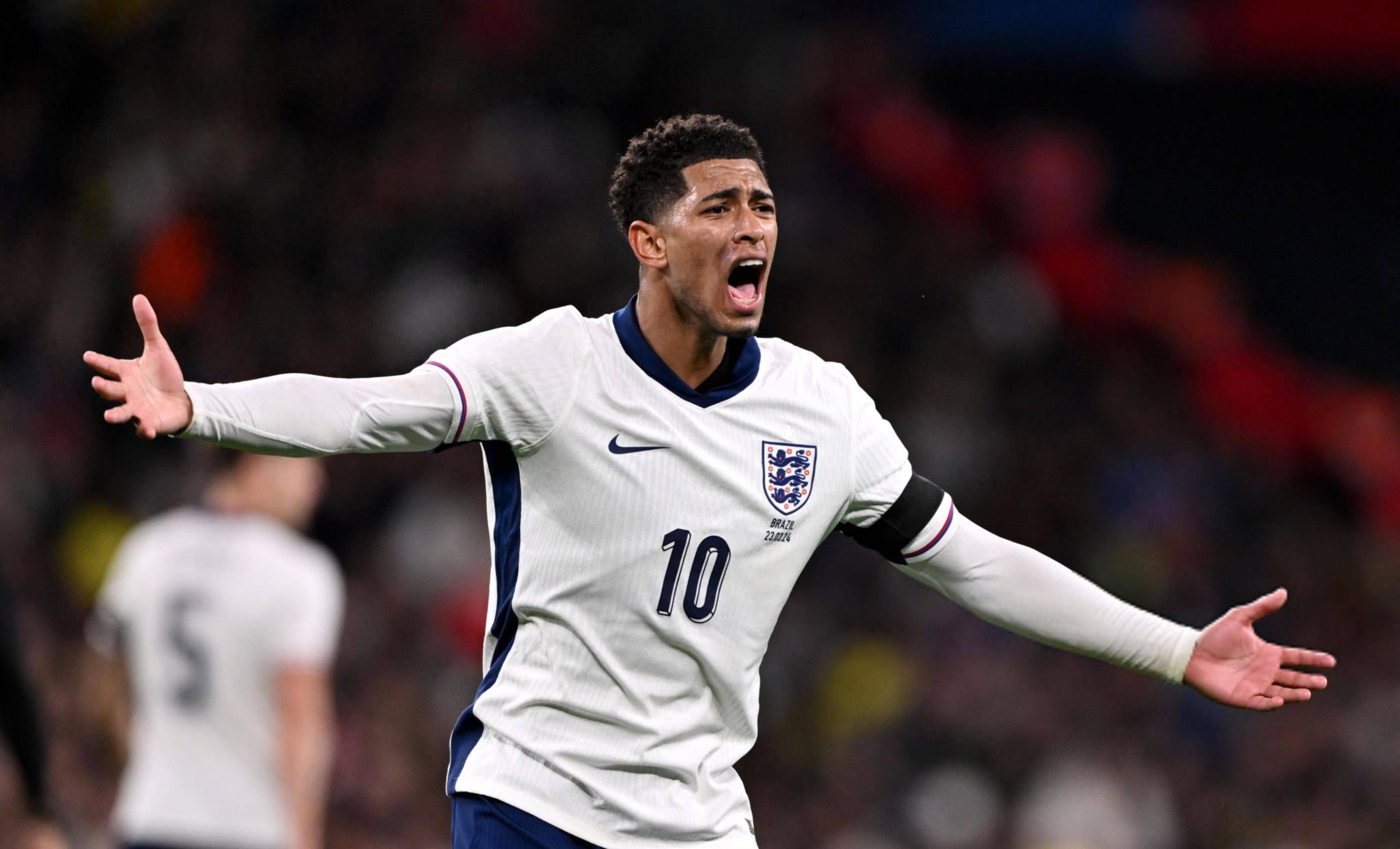 还有油！34岁沙奇里欧联似传似射吊门得手，转战瑞士52场28球26助（宝刀未老！34岁沙奇里欧联似传非射挑射破门，转战瑞士52场28球26助）